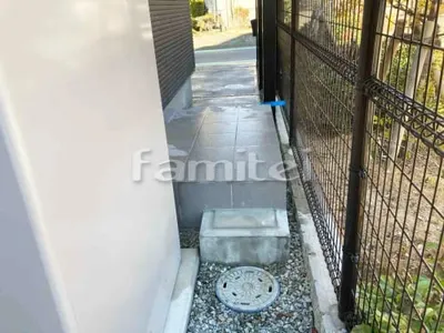 境界フェンス塀 LIXILリクシル ハイグリッドフェンスUF8型 CBブロック 2段積み 段差ステップ1段 CBブロック積み