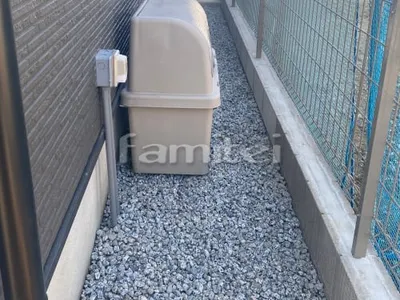 犬走り バラス砕石 防草シート加工