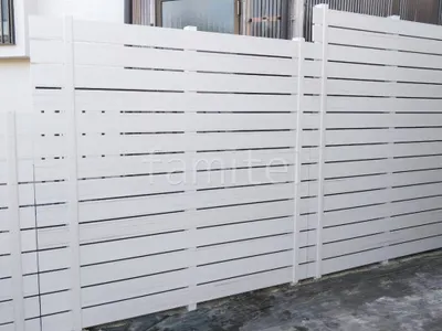 人工木・樹脂 フェンス（木調） F＆F マイティウッド ベーシック極 目隠し 木調・ラティス 樹脂