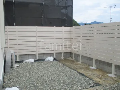 人工木・樹脂 フェンス（木調） F＆F マイティウッド ベーシック極 目隠し 木調・ラティス 樹脂