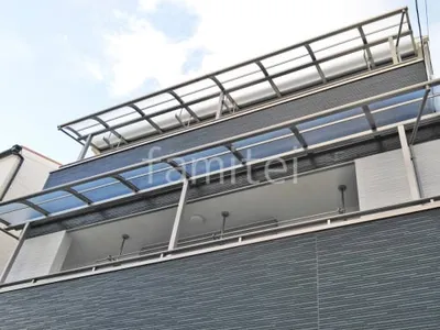 ３階ベランダ屋根  LIXIL スピーネR アール屋根 スタンダード 壁付 ２階ベランダ屋根 連棟  LIXIL スピーネR アール屋根 スタンダード 壁付