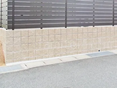 ブロック塀 （化粧ブロック） ユニソン シャモティ 