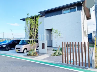 新築シンプル オープン外構