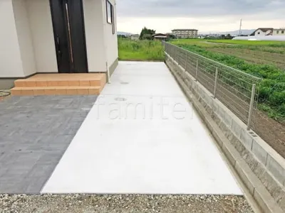 駐車場ガレージ床 土間コンクリート 伸縮目地