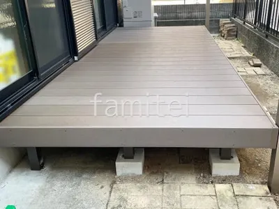 人工木デッキ  LIXIL 人工木 樹ら楽ステージ 