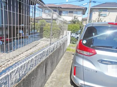 ブロック塀 （化粧ブロック） ユニソン リブスプリットn  スチールメッシュ フェンス YKKAP イーネット3F型 スチール柱 境界・メッシュ