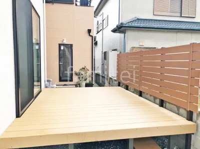 人工木デッキ  LIXIL 人工木 樹ら楽ステージ  人工木・樹脂 フェンス（木調） F＆F マイティウッド ベーシック極 高尺タイプ 目隠し 木調・ラティス 樹脂