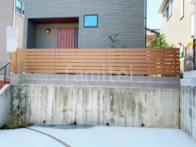 人工木・樹脂 フェンス（木調） F＆F マイティウッド ベーシック極 目隠し 木調・ラティス 樹脂