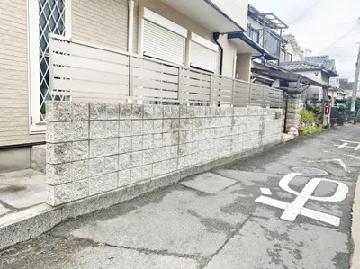 ブロック塀 （化粧ブロック） ユニソン シャモティ  アルミ形材 フェンス LIXIL AB YS3型 横スリット3 目隠し