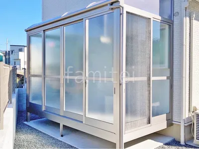 引き戸 樹脂デッキ サンルーム（テラス囲い） YKKAP 目隠しソラリアR 目隠し アール屋根