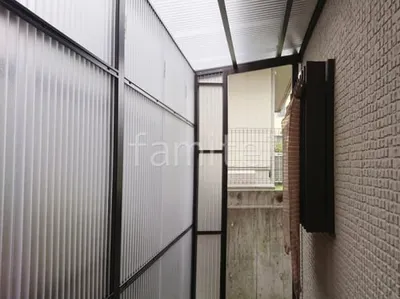 屋根色：かすみ調（トーメイ）