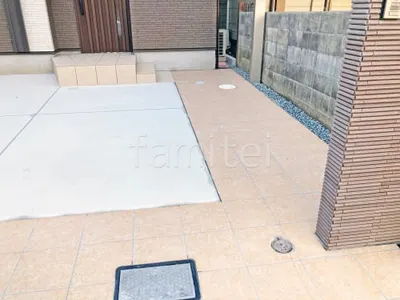 玄関アプローチ 床タイル貼り LIXIL グレイスランド