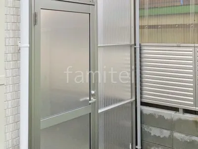 多目的収納スペース YKKAP ストックヤード2 1階用 波板テラス屋根囲い