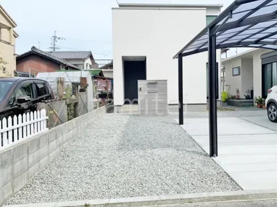 防犯砂利敷き バラス砕石 防草シート加工