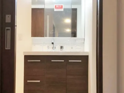 洗面台  LIXIL ピアラ 