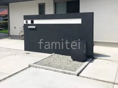 宅配ボックス Panasonic コンボ ミドルタイプ 前出し ピンコロ石花壇 バラス砕石敷き