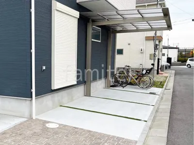 カーポート１台 （単棟） 三協アルミ ニューマイリッシュ 逆勾配 フラット屋根 前下がり屋根 駐車場ガレージ床 土間コンクリート仕上 伸縮目地