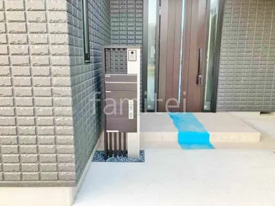 宅配ボックス門柱 （機能門柱 ） YKKAP 木製調 ルシアスポストユニットSB02型 