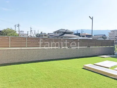 ブロック塀 （化粧ブロック） ユニソン シャモティ  アルミ形材 フェンス LIXIL 木製調AB YS3型 横スリット3 目隠し 木調・ラティス