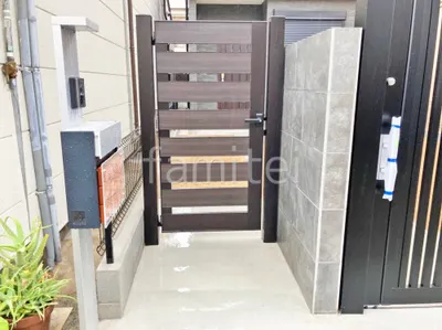 片開き 門扉 YKKAP 木製調 ルシアスYS7型 横スリット  壁タイル張り  タカショー セラ レバンテ 