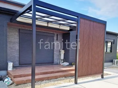 アルミ形材 フェンス LIXIL 木製調Gスクリーン 縦格子タイプ 木調・ラティス スクリーン・格子 １階テラス屋根 （雨除け） LIXIL プラスＧ ルーフテラス フラット屋根 壁付