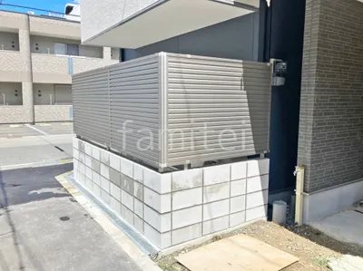 ブロック塀 （化粧ブロック） 太陽エコブロックス 普通CB  アルミ形材 フェンス YKKAP シンプレオYL1型 横ルーバー 目隠し