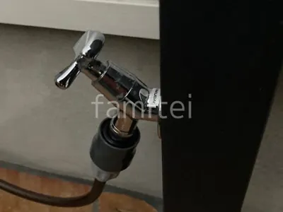 本体色 マットブラック 蛇口色 シルバー