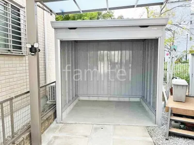 イナバ物置 ドマール FF-2622HD 野外物置き 収納庫 倉庫