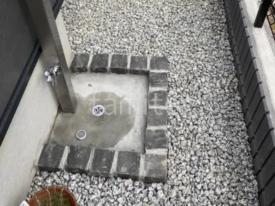 ピンコロ囲い 水受け(パン) 土間モルタル仕上げ 洗い場