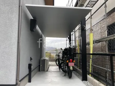 柱色 ブラック 屋根色 ナチュラルシルバーF