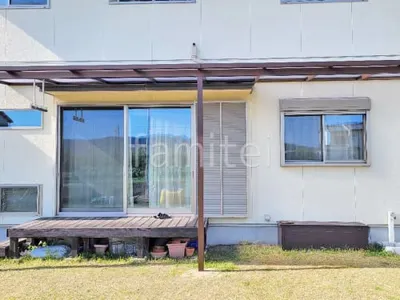 １階テラス屋根 連棟 （雨除け） YKKAP フル木製調 サザンテラス フレームタイプ フラット屋根 スタンダード 壁付