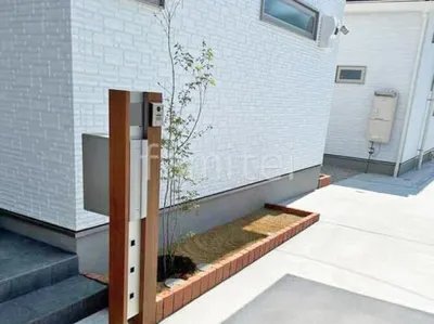 シンボルツリー 落葉樹 アオダモ 植栽 レンガ花壇