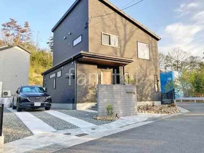 新築シンプル オープン外構