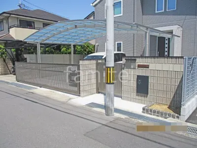 新築シンプル クローズ外構