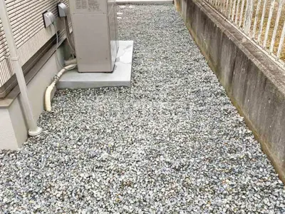 犬走り 防犯砂利敷き バラス砕石