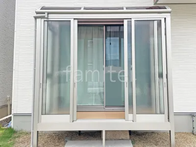 引き戸 樹脂デッキ サンルーム（テラス囲い） YKKAP 目隠しソラリアR 目隠し アール屋根