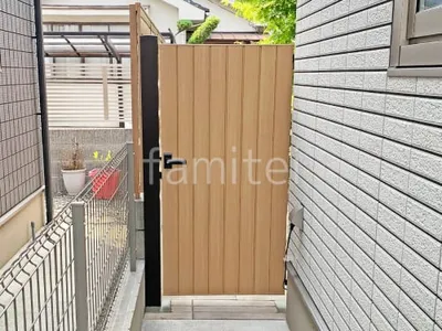 片開き 門扉 YKKAP 木製調 ルシアスTM2C型 鋳物＋たて目隠し 