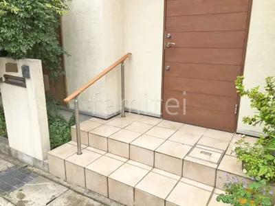 独立 手摺り(手すり)  LIXIL 木製調グリップライン 