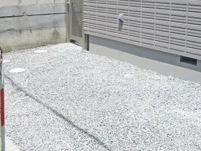 防犯砂利敷き バラス砕石 防草シート加工