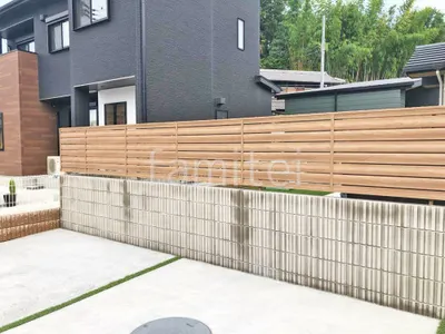 アルミ形材 フェンス LIXIL 木製調AA YS1型 横スリット(ゆらぎ) 目隠し 木調・ラティス