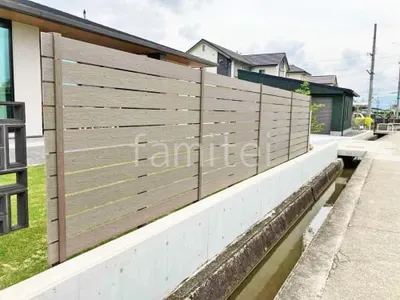 目隠しフェンス塀 タカショー モクプラボードリアル