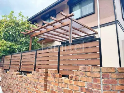 １階テラス屋根 （雨除け） YKKAP フル木製調 サザンテラス パーゴラタイプ フラット屋根 スタンダード 壁付
