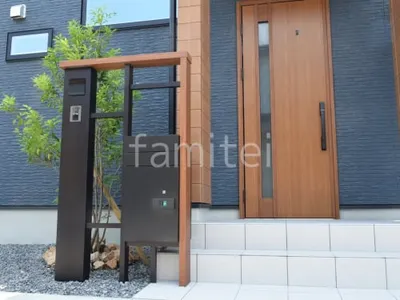 宅配ボックス門柱 （機能門柱 ） YKKAP 木製調 ルシアスウォールNB01型 