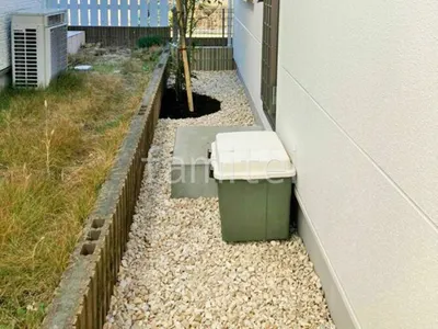 犬走り 化粧砂利敷き クボタセメント アベニューストーン