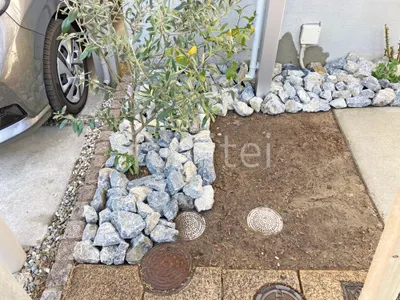 ロックガーデン 栗石敷き 揖斐石