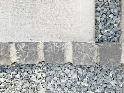 見切りピンコロ石