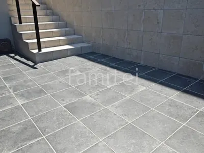 壁タイル貼り LIXIL ベスパ