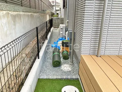 犬走り 防犯砂利敷き バラス砕石