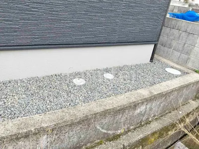 犬走り 防犯砂利敷き バラス砕石