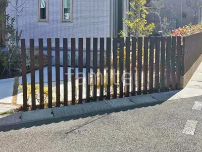 木製調デザインアルミ角柱 タカショー スリットフェンス用格子材70角 角材